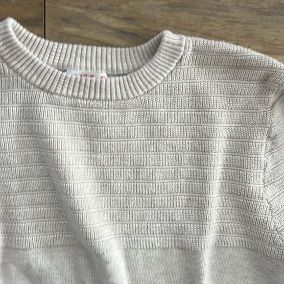 Boys sweater - Picture 2 of 4